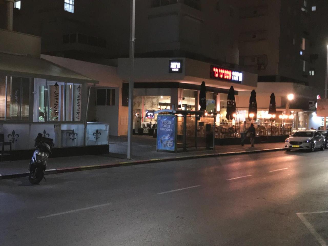 Spat Apartments Bat Yam Exterior foto